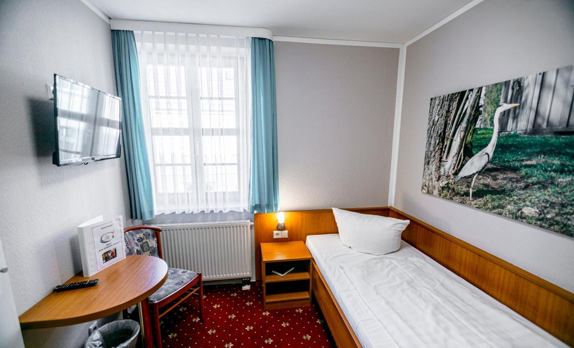 Hotel Zum Goldenen Loewen Peitz Екстериор снимка