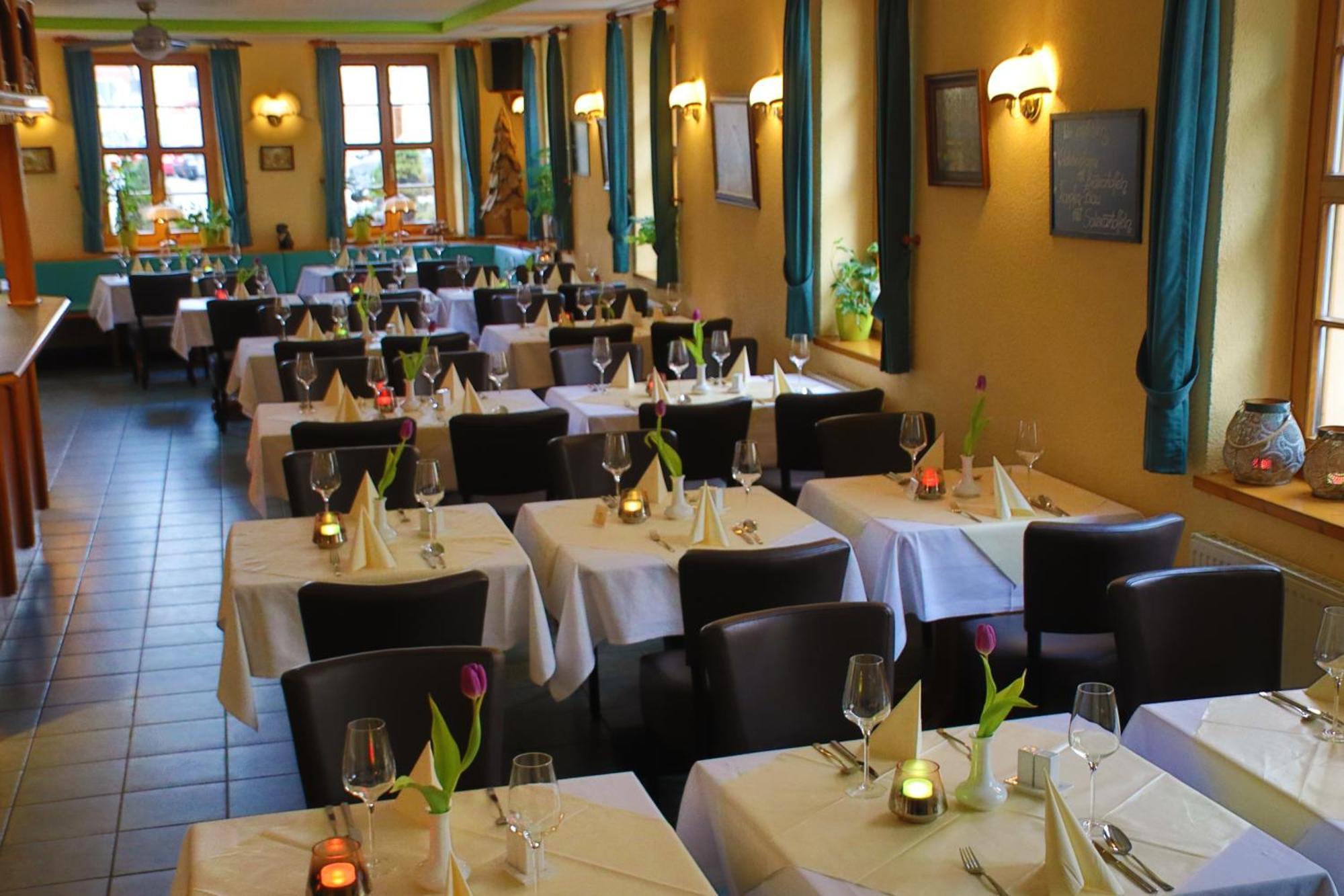 Hotel Zum Goldenen Loewen Peitz Екстериор снимка