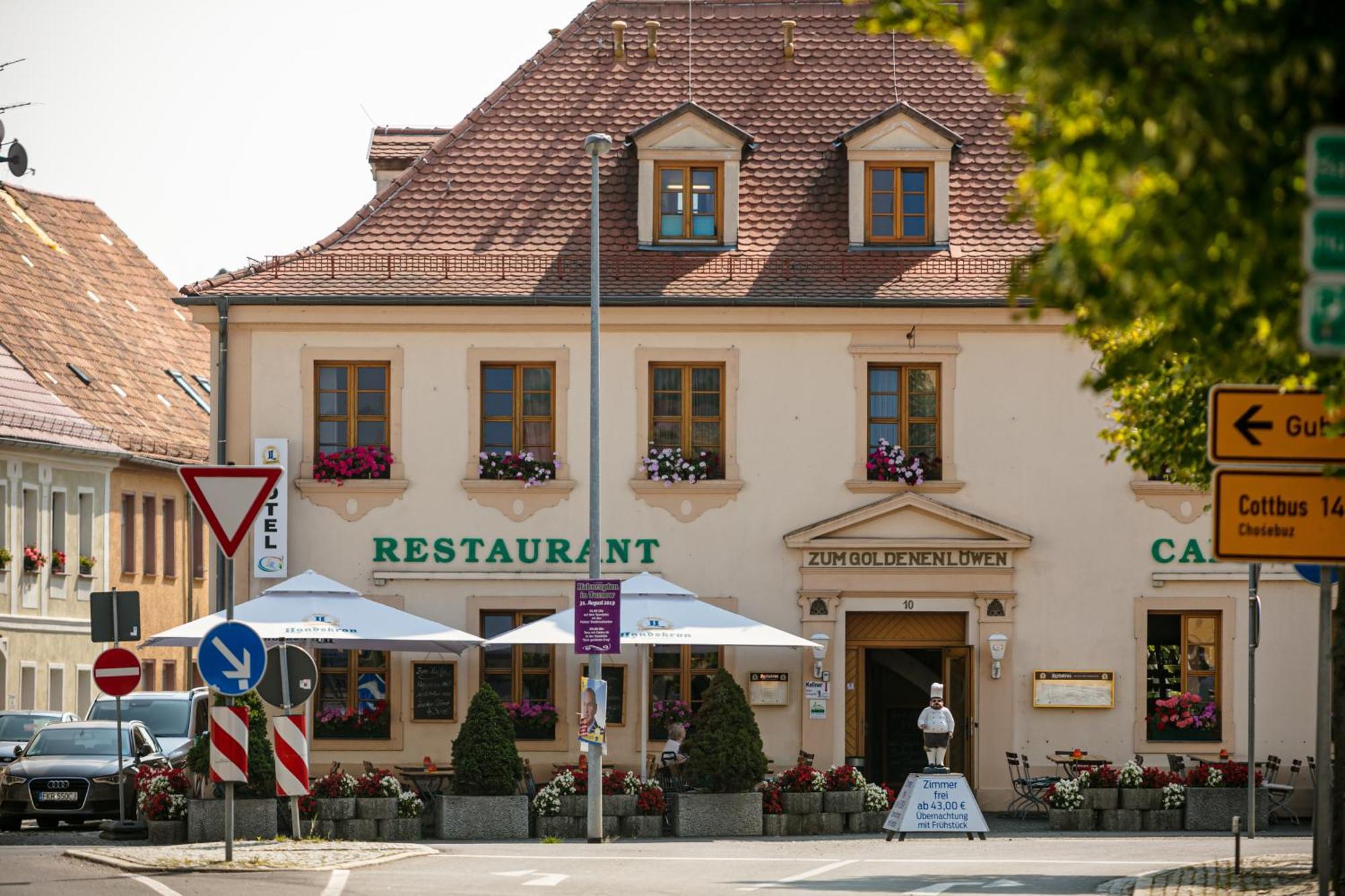 Hotel Zum Goldenen Loewen Peitz Екстериор снимка