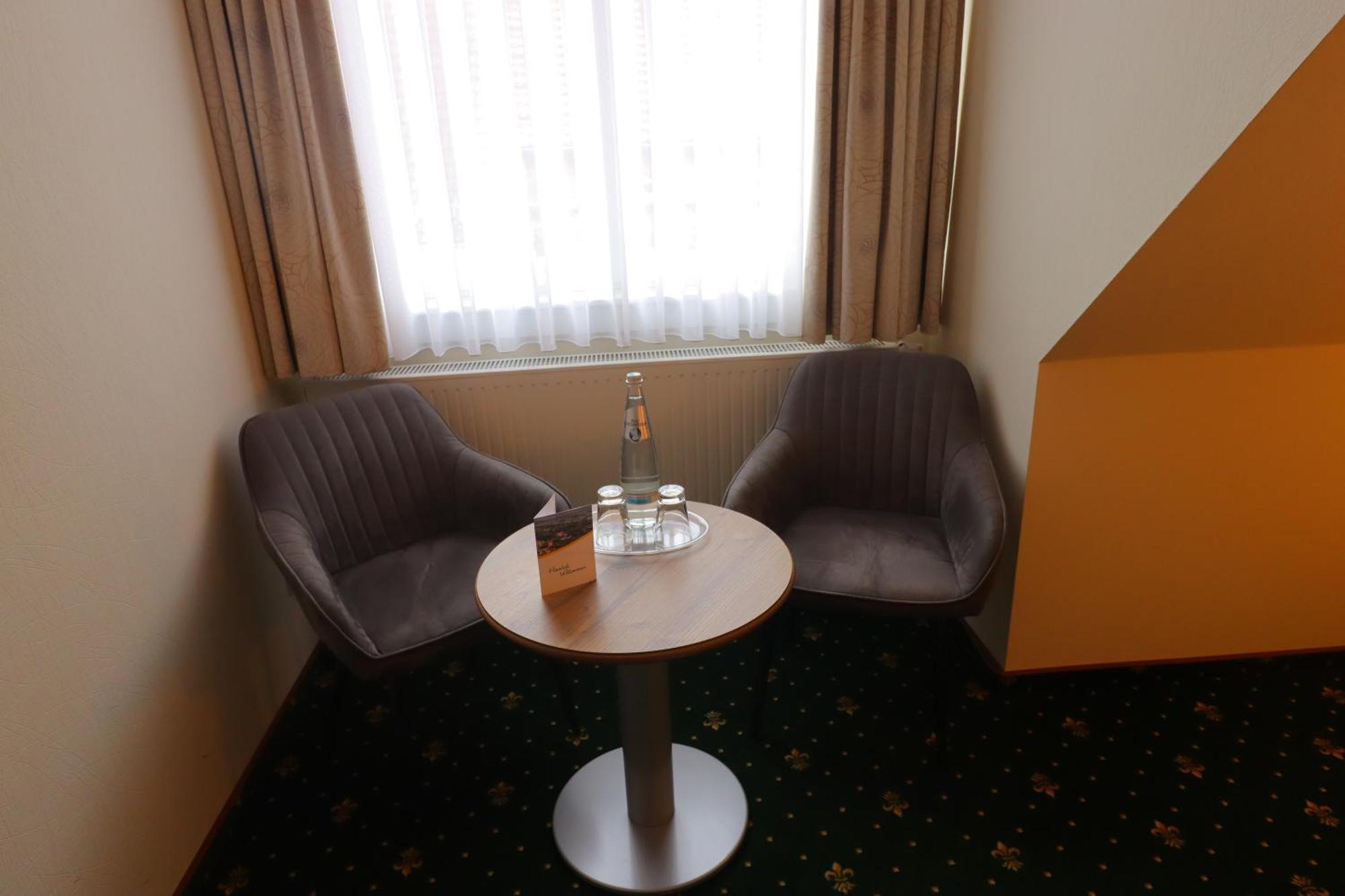 Hotel Zum Goldenen Loewen Peitz Екстериор снимка